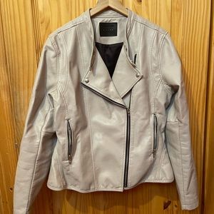 Beautiful, Gently Worn Leather Jacket!